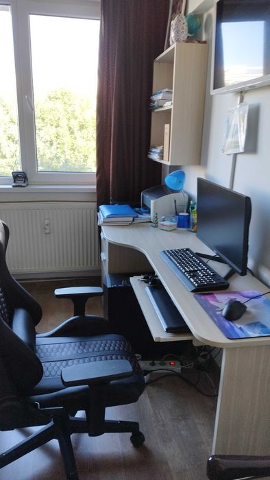 Birou făcut pe comandă