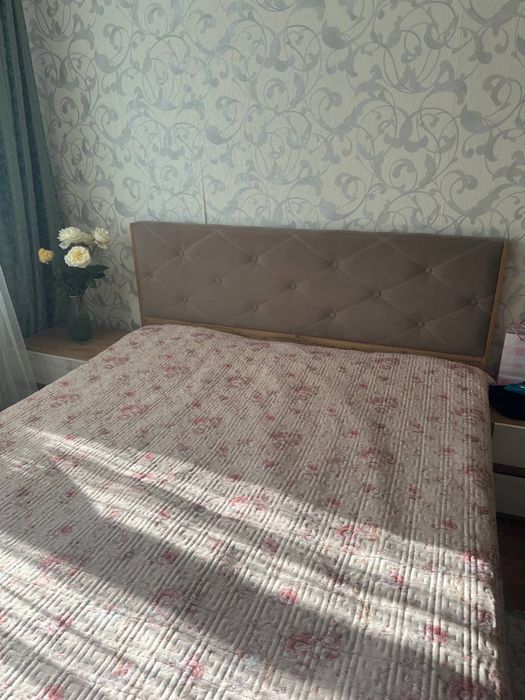 Продам двухспальную кровать