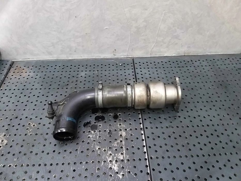 Furtun tub intercooler 1.6 d volvo v40 av616c750ad