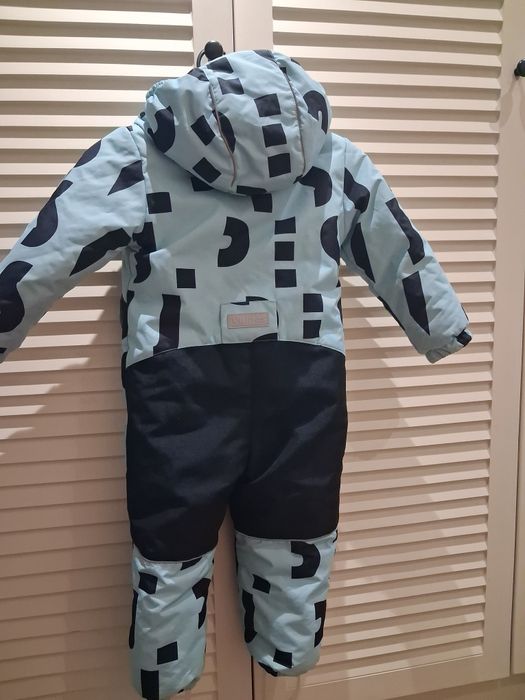 Зимний комбинезон,  рост 104 см , на 3-4года