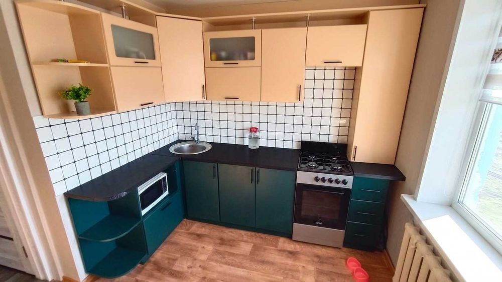 Продам 2 комн.кв. в 20 мкрн.