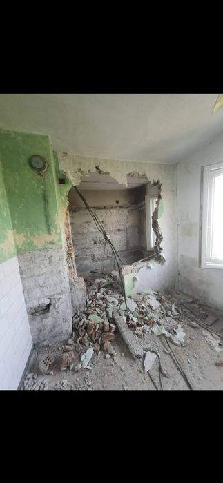 САМОСВАЛ /  Пясък ,  Чакъл