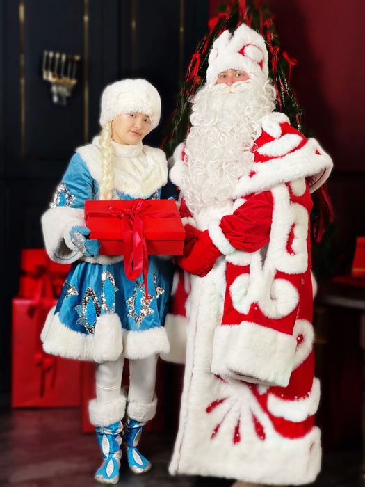 Дед мороз и снегурочка в АЛМАТЕ !