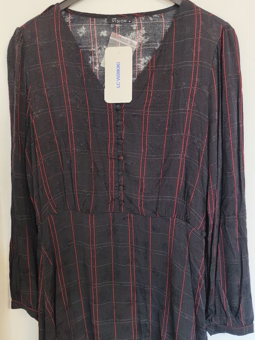 LC Waikiki rochie noua