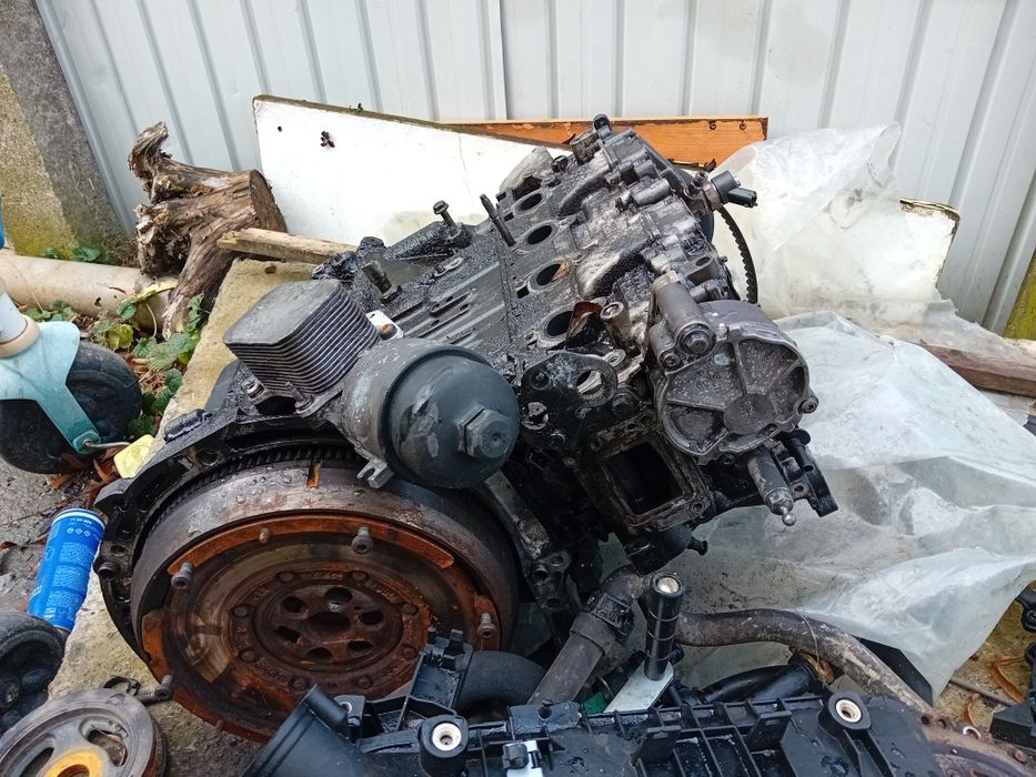 Vând piese peugeot 307 1.6hdi 109cp