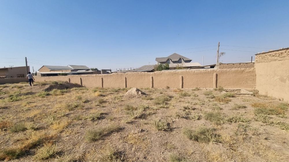 7 sotix yer uchastkasi sotiladi