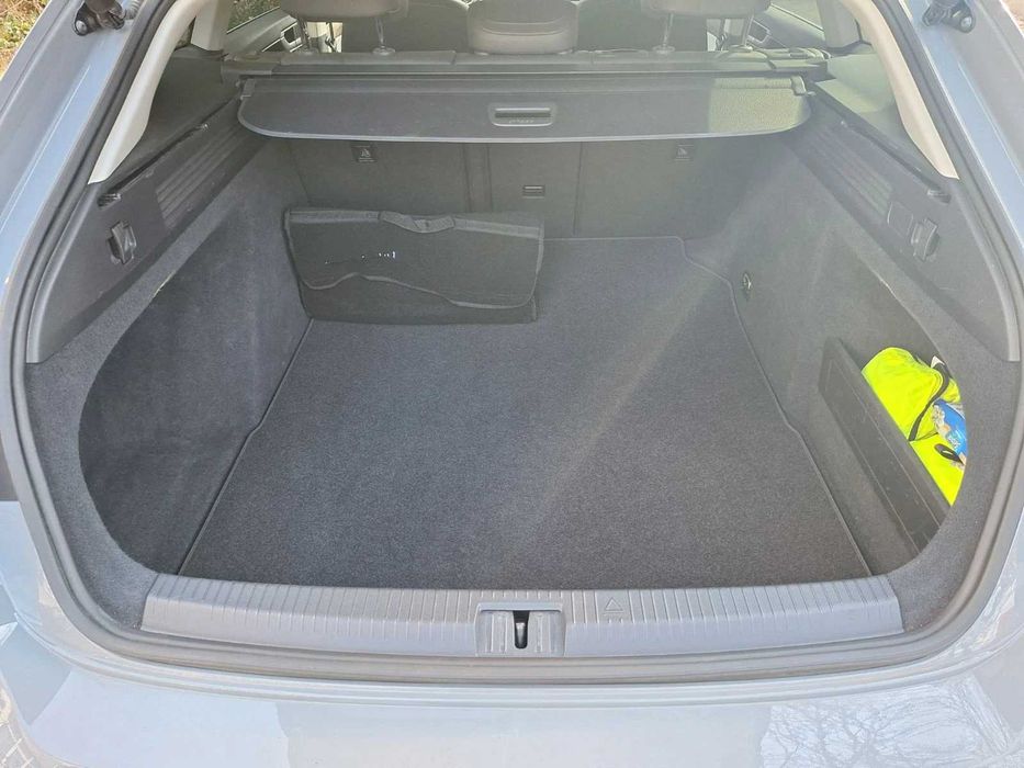 VW Arteon, 60,000km, 150hp, 360 camera