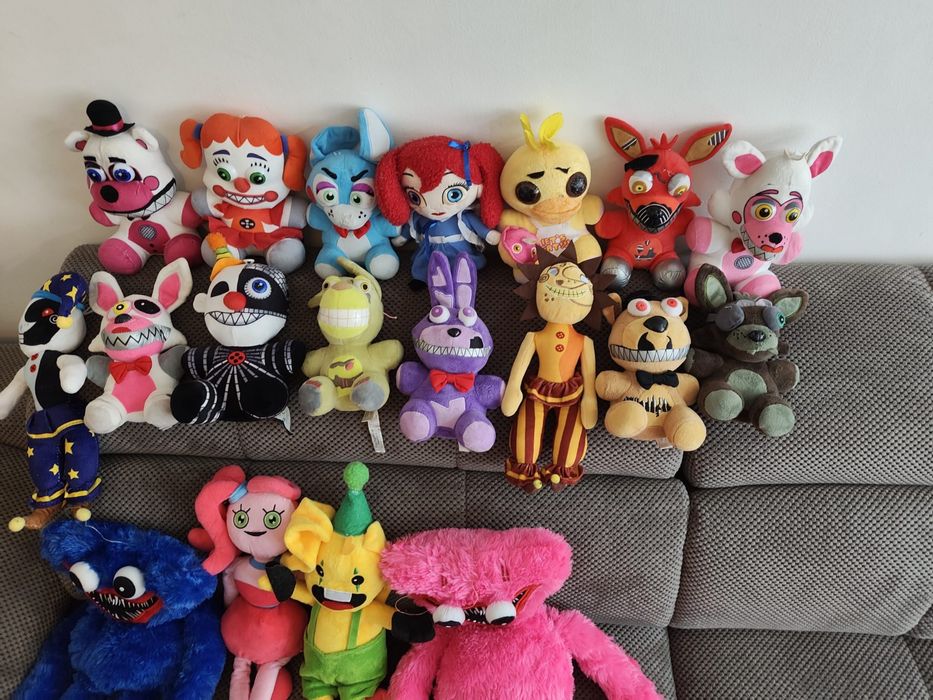 Vand plusuri Fnaf si Poppy play time