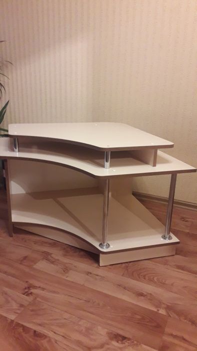 Продам тумбу под телевизор