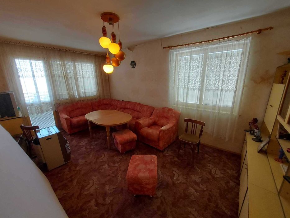 Продава се Четиристаен апартамент в Търговище, Запад 2 - 96 кв.м за 850 €/кв.м - Снимка #5