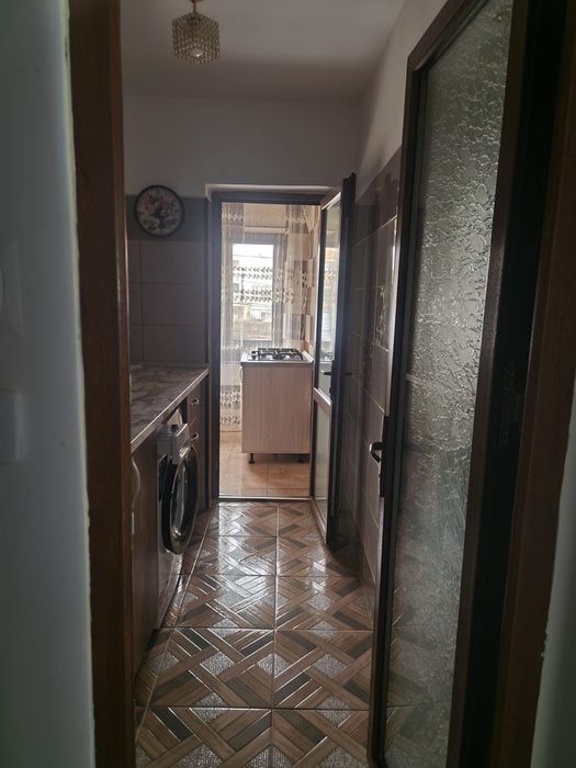 Inchiriez garsoniera