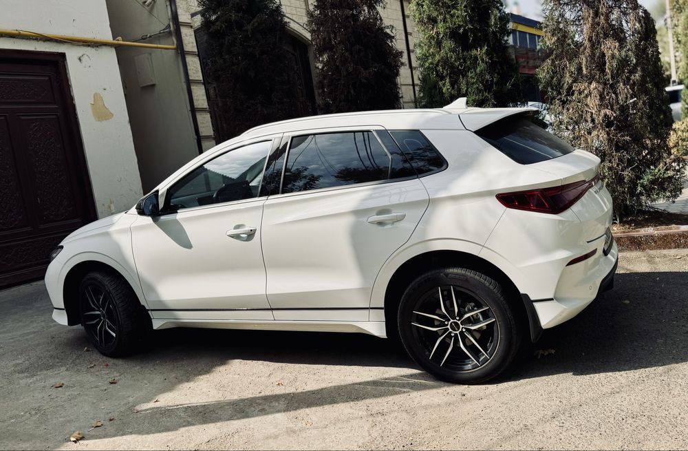 Факат аренда BYD E2 LUXURY FULL 405км