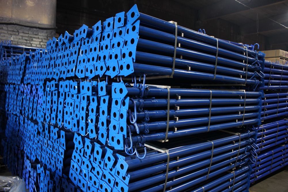 Сдам в аренду телескопические стойки, струбцина, домкрат