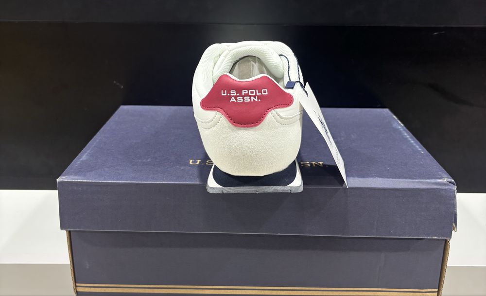 Adidasi U.S Polo assn noi in cutie