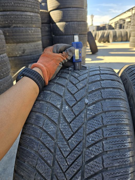 Anvelope de iarna 255-50r19 Bridgestone