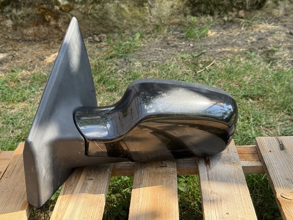 Ляво Огледало Renault Clio 3 Рено Клио 3 2005-2013 г.