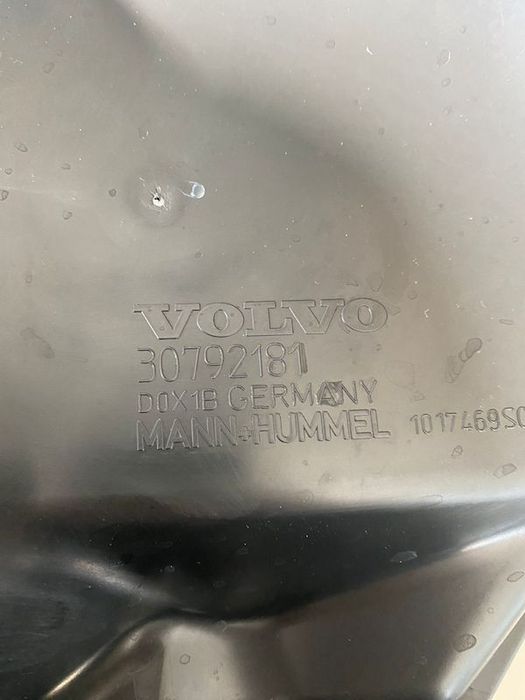 Carcasa Filtru Aer Volvo C30 C70 S40 V50 30792181