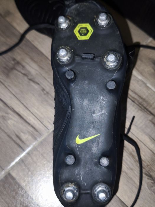 Pantofi de fotbal Phantom GX 2 Academy SG, negru, sintetic, mărime 39