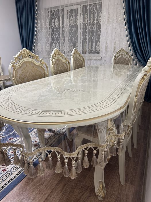 Продам стол со стульями