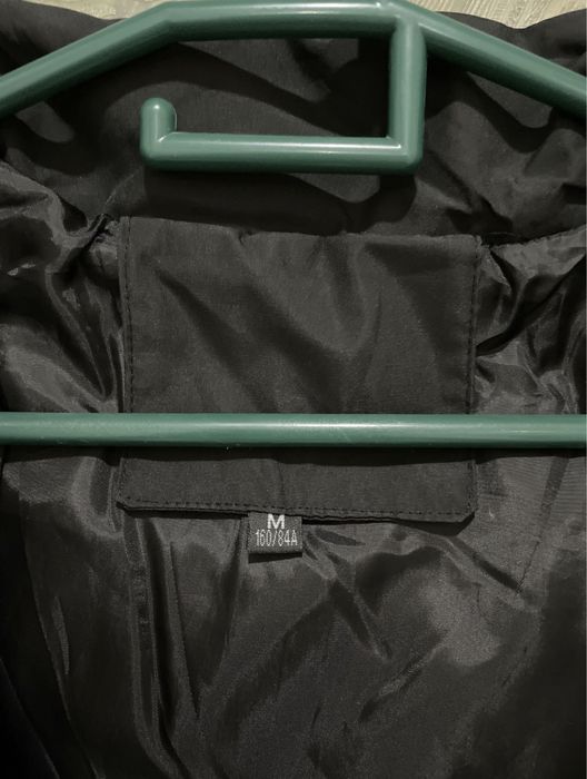 Продам женскую куртку