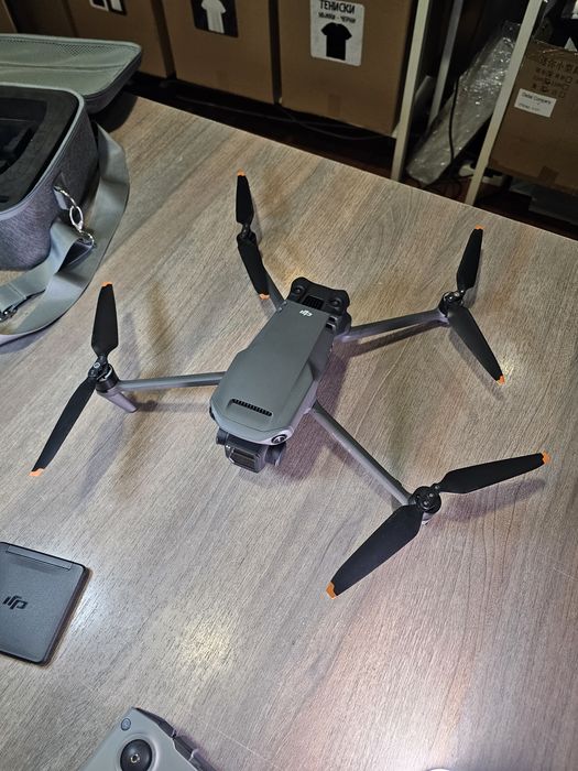 Dji mavic 3 с 2 камери , Nd филтри и 2 батерии