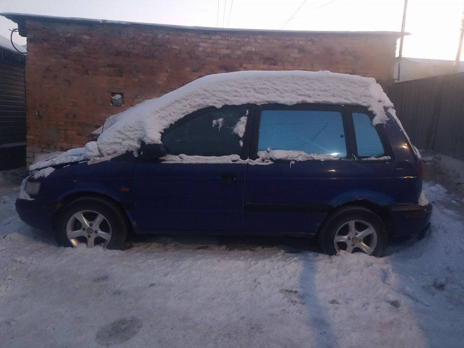 Продам Митсубиси Спейс руннер