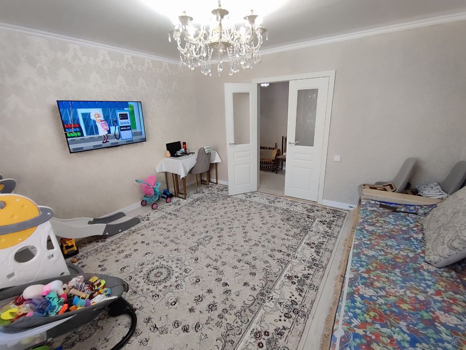 Продается 4-комн (6-85, 1 эт)