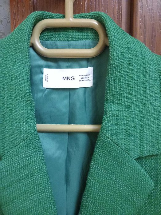 Костюм Mango, размер XS.