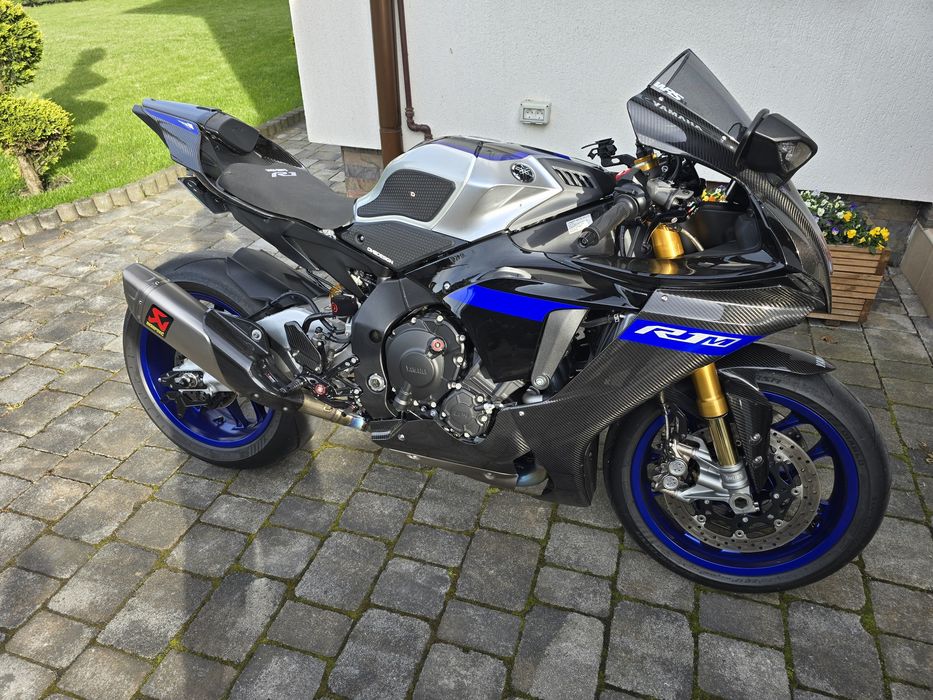Yamaha R1M  2023