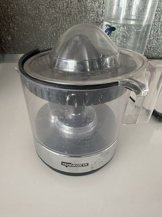 Storcator de fructe Termozzeta