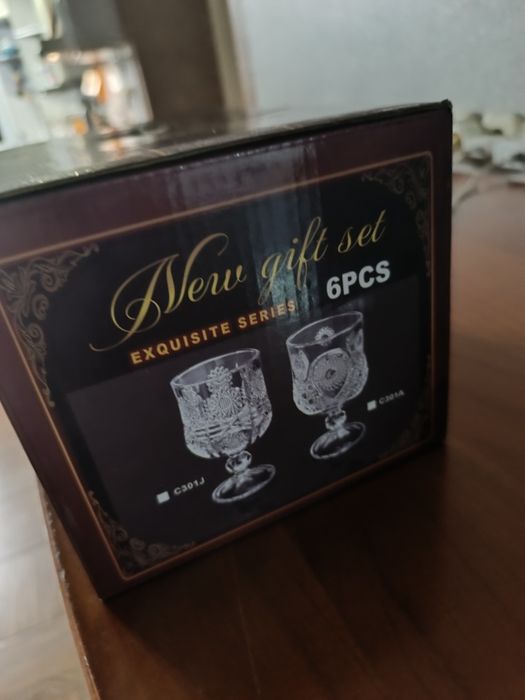 Срочно продам бокалы