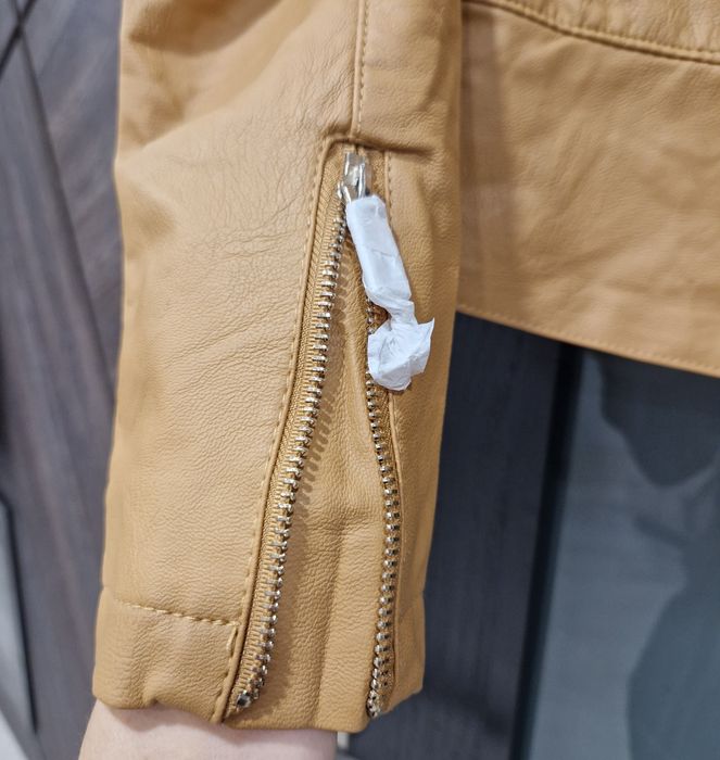 Яке от изкуствена кожа