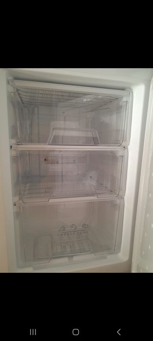 Продам морозильник