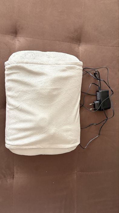 Масажна възглавница Beurer нова