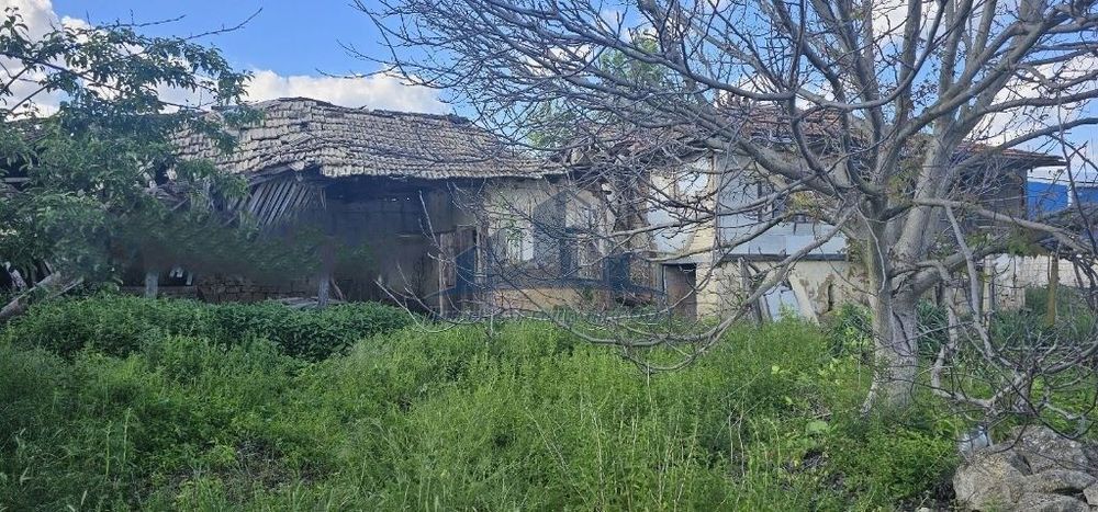 Продава се Парцел в с. Никола Козлево, Област Шумен - 2700 кв.м за 6 €/кв.м - Снимка #1