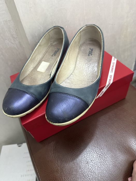 Обувь по 2000 тенге