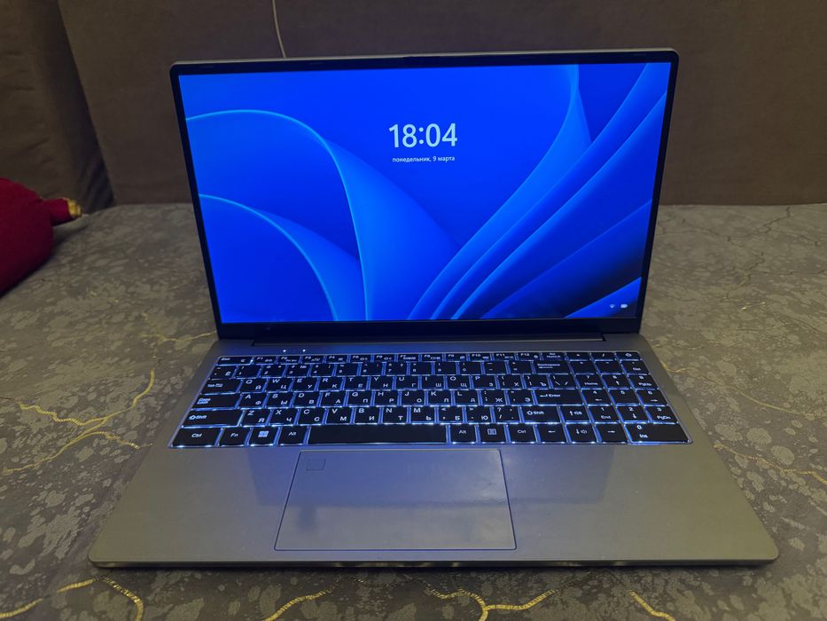 Продам новый ноутбук
