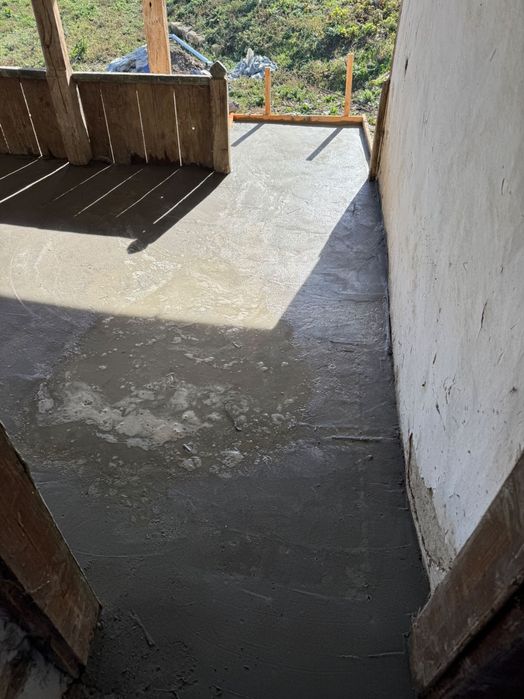 Двуетажна къща село Садина
