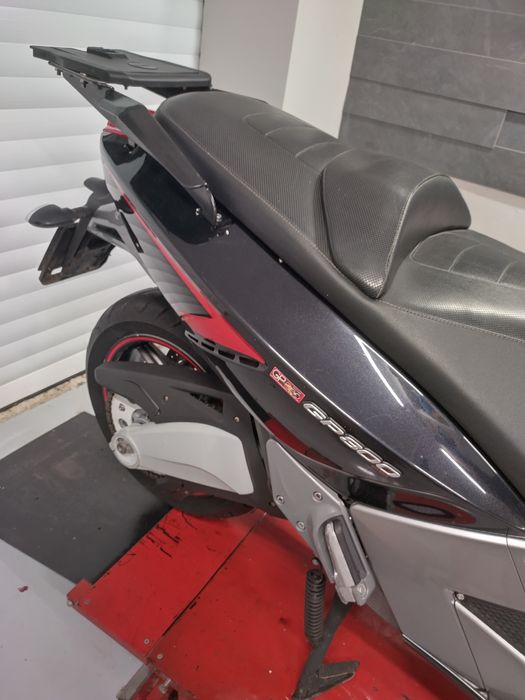Gilera gp800 скутер