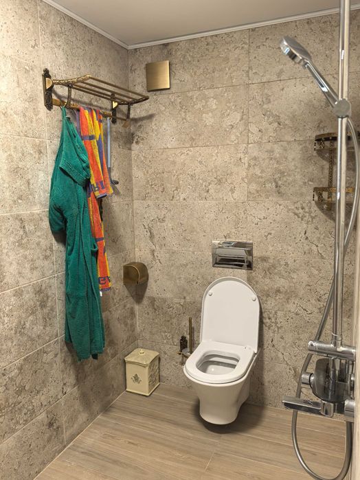 Дава се под наем Къща в Русе, Център - 130 кв.м за 612 € - Снимка #17