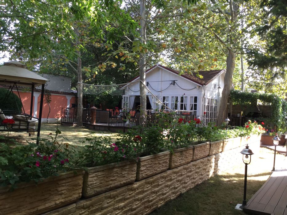 Hotel boutique în Venus, 200 m de plajă – 11 camere, restaurant, teren 1.300 mp