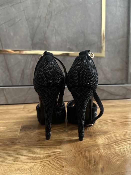 Kabluki, ayollar poshnali tuflisi