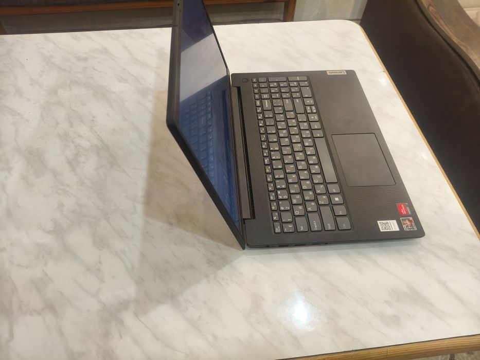 Lenovo V15 G2 ALC