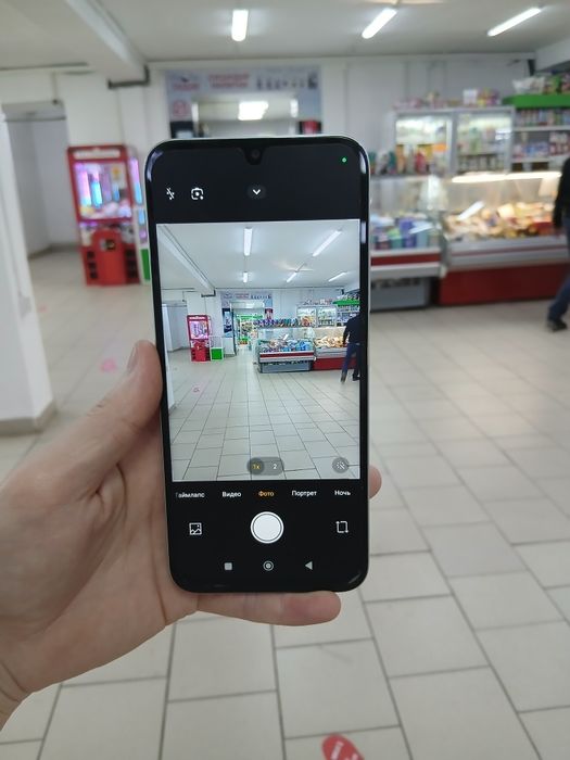 Продам телефон редми 15С