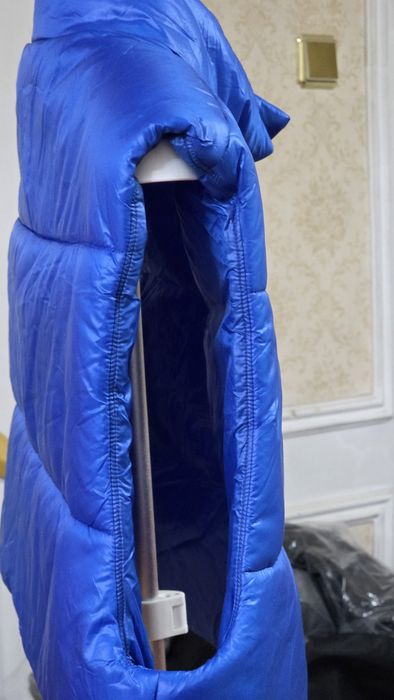 Жилетка женская , новая , укороченная модель