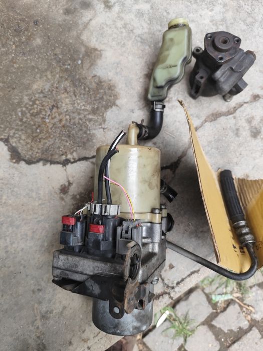 Хидравлична електрическа хидравлика за Мазда от 2003 до2005 и наг