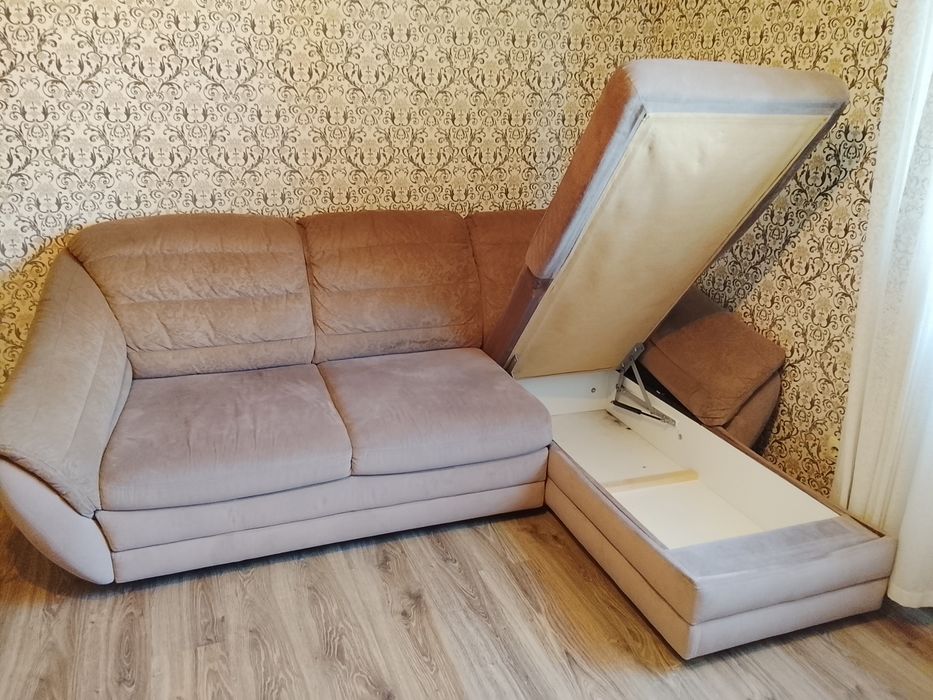 Продается диван кровать состояние хорошее