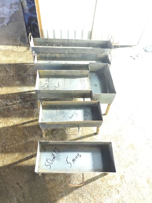 Шашлик жасайтын заттар шампурлар бар