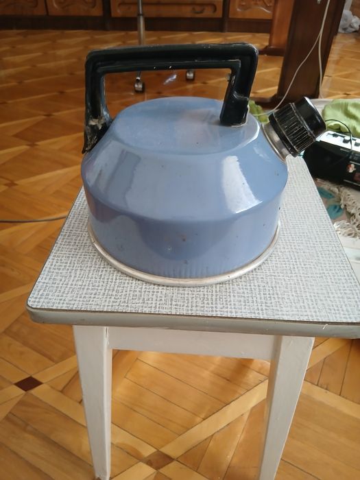 Чайник металлический