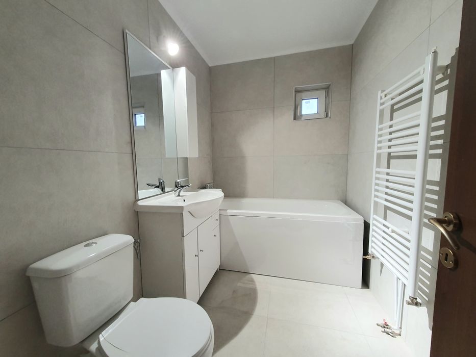 Apartament cu 3 camere în Alfa